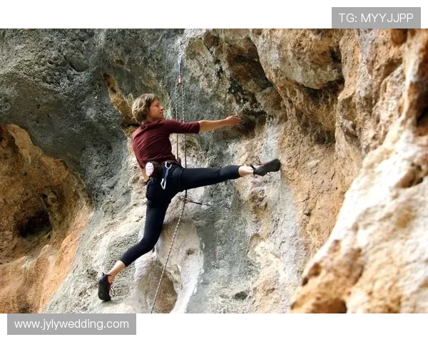 南京攀岩队在全国攀岩耐力排行榜中荣获第二名的佳绩引发关注